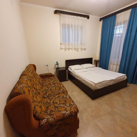 Capsule Hostel In The Old City Of יירבאן מראה חיצוני תמונה